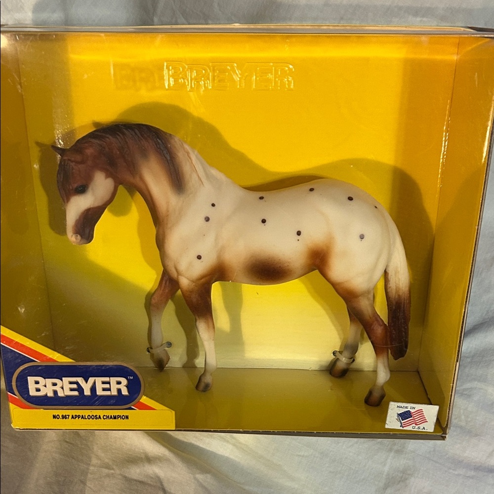 Vintage Breyer horse in sealed box w/ straps in tact#967Appaloosa Champion USA